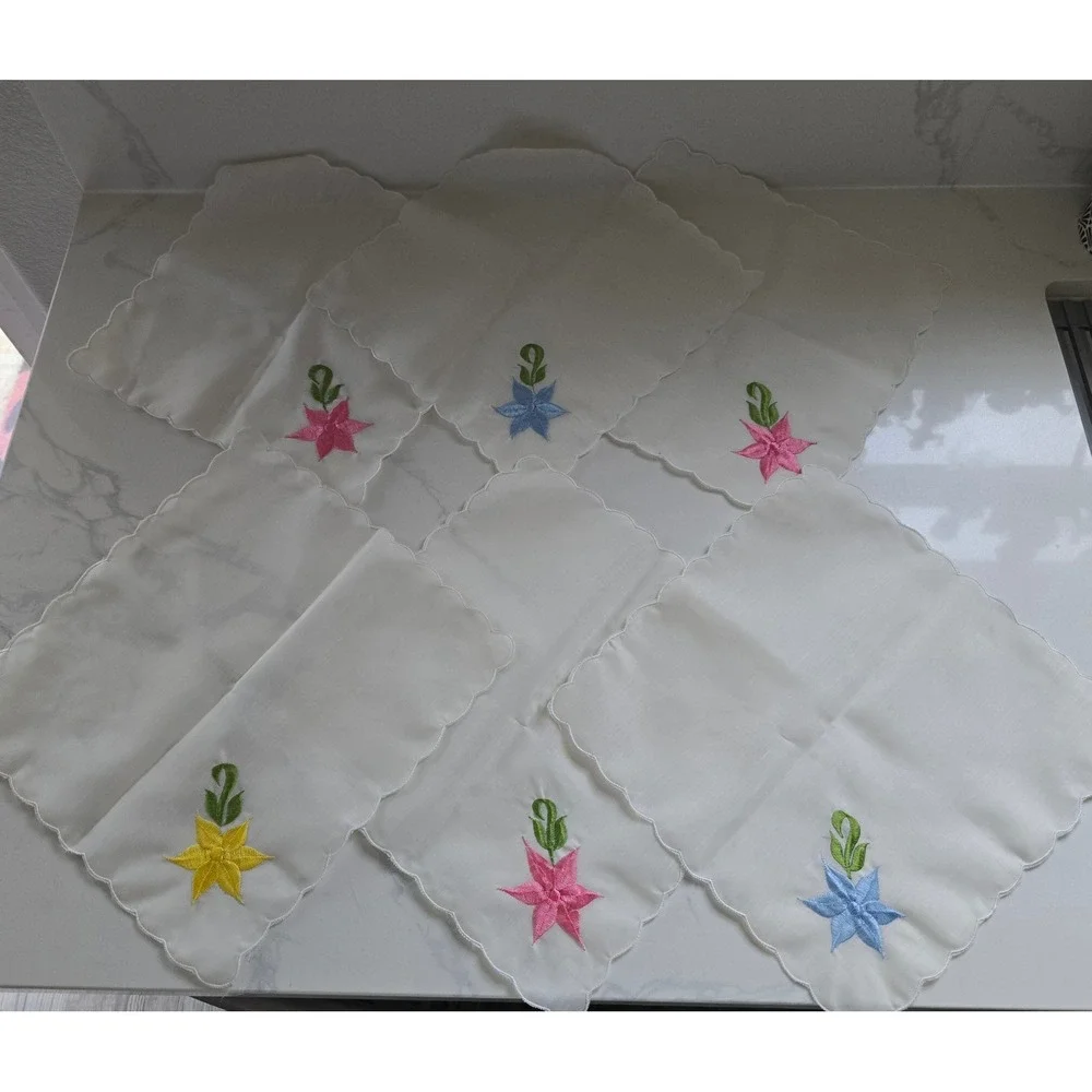 Vintage Style White Embroidered Floral Scalloped Hankies Napkins Set of 6 Multi
